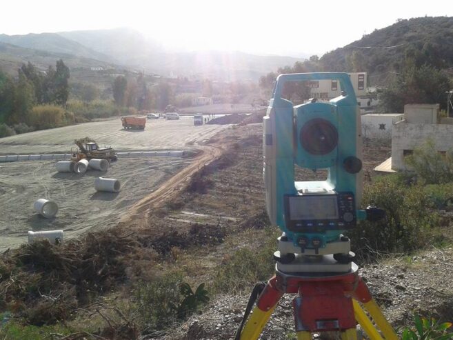 Ingénieur Topographe مهندس طبوغرافي مساح الاراضي